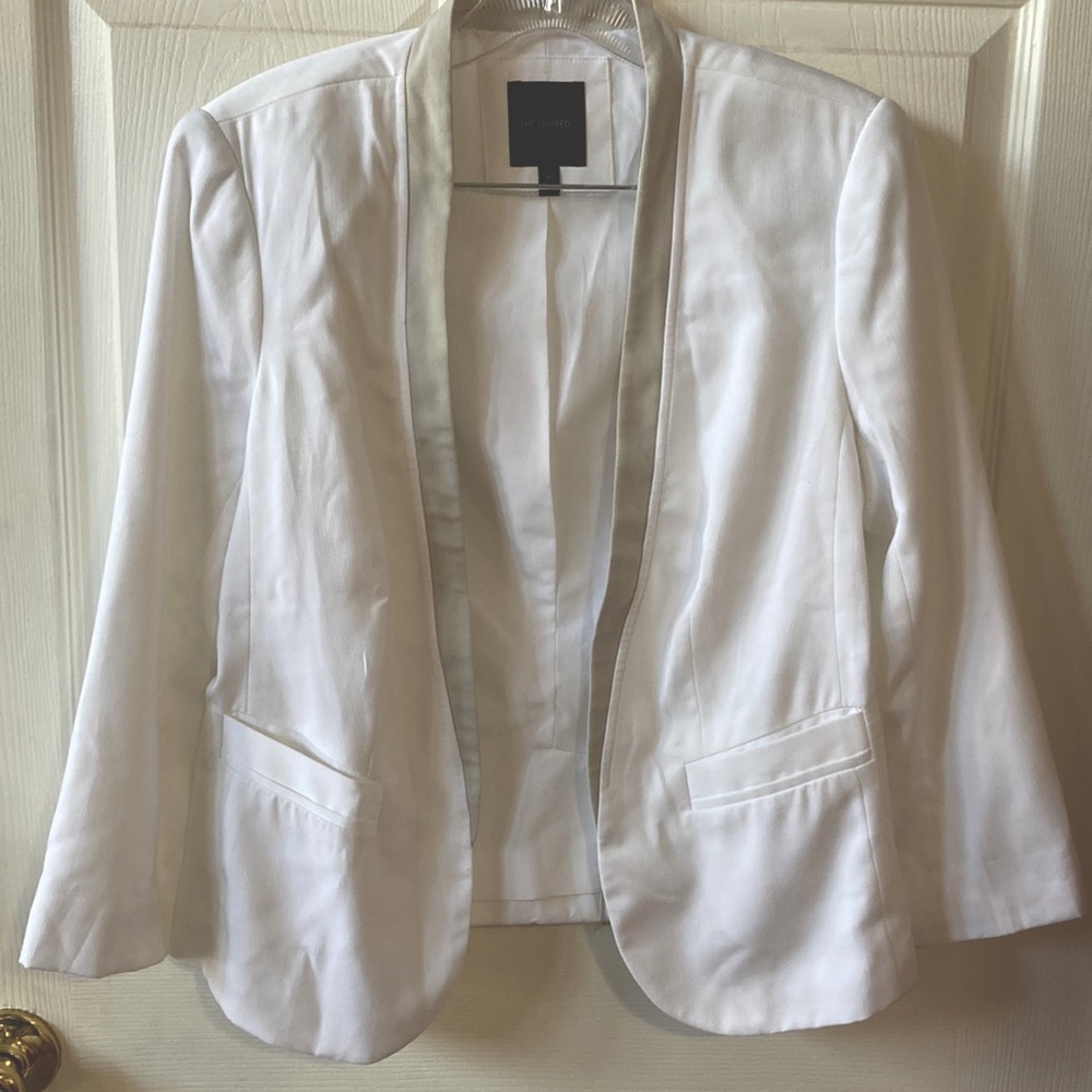 The Limited White Blazer 3/4 Sleeve M